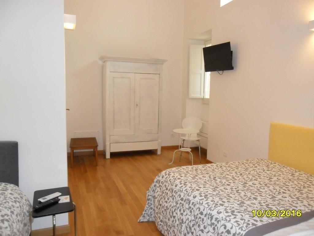 ليتشي B&B La Casa Gialla المظهر الخارجي الصورة