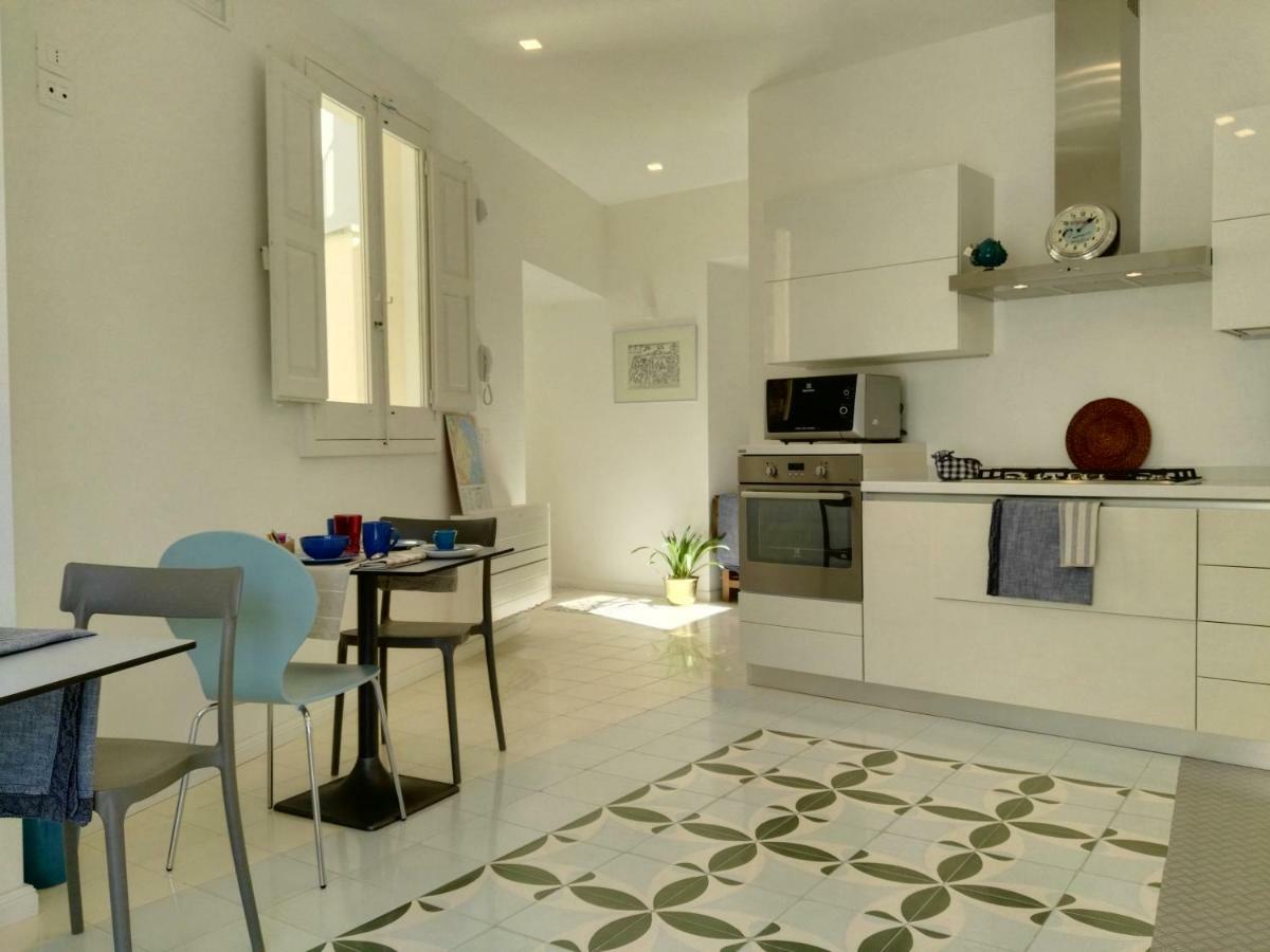 ليتشي B&B La Casa Gialla المظهر الخارجي الصورة