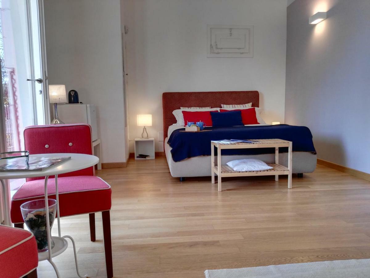 ليتشي B&B La Casa Gialla المظهر الخارجي الصورة
